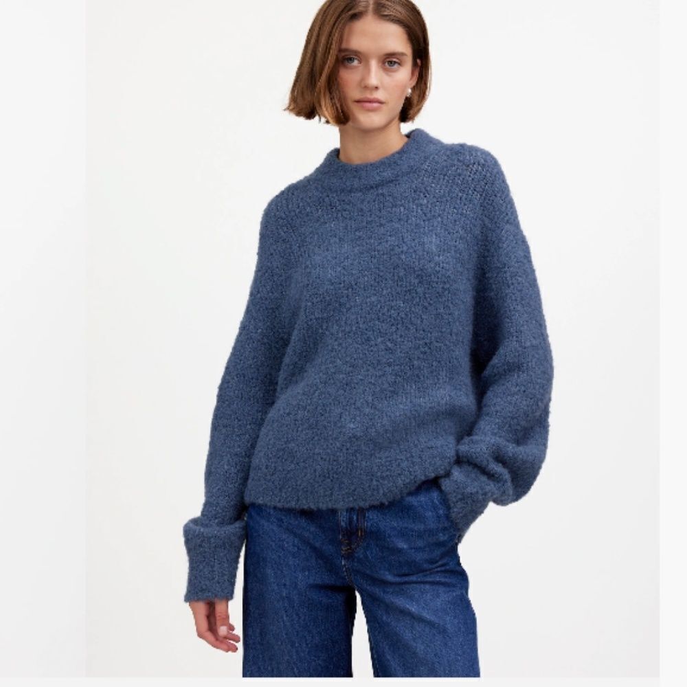 Madewell Wool-Alpaca Blend Bouclé-Knit Oversized Sweater in Blue XS Cozy Coastal